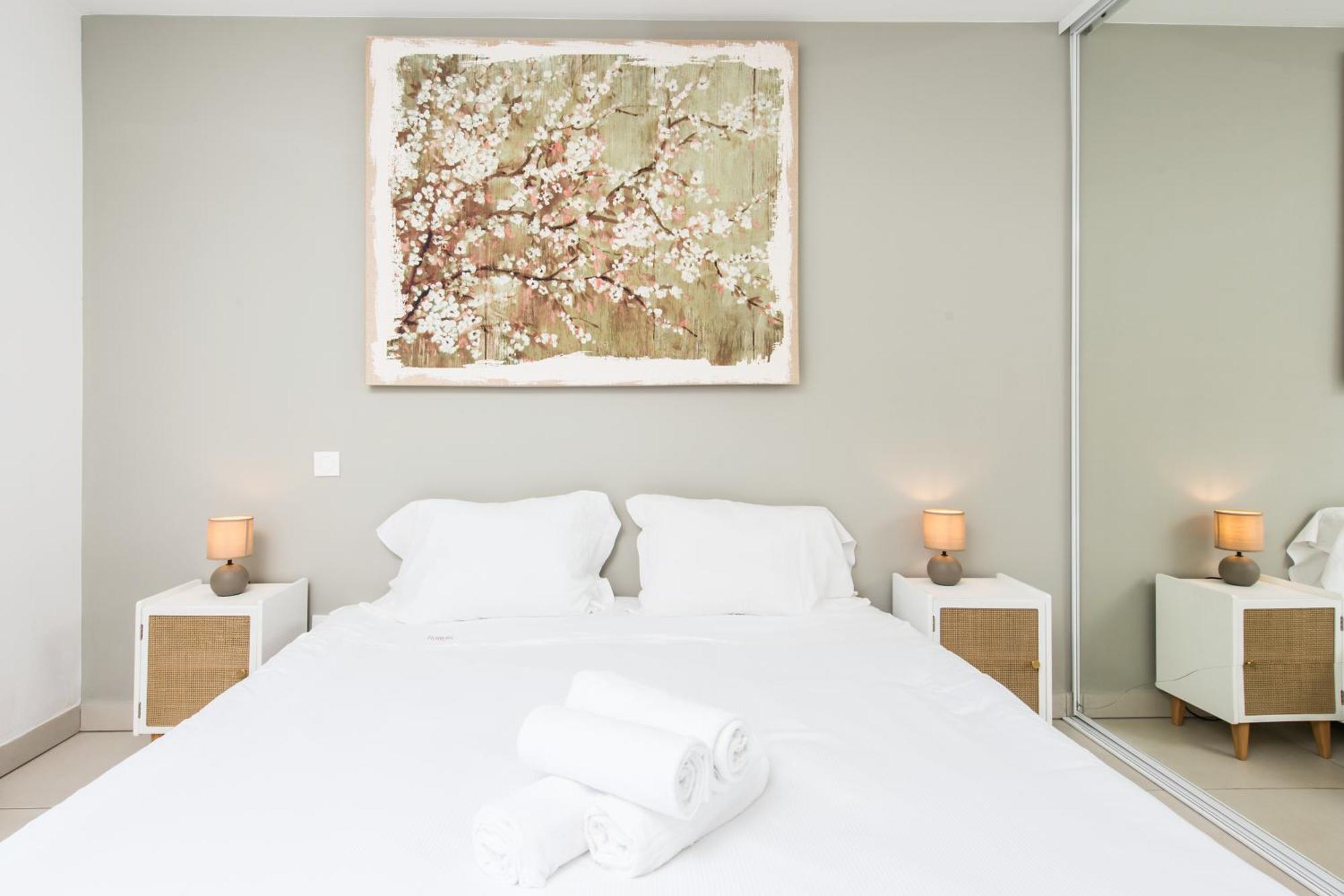 Luxury Apartment - Sea View - Private Parking - Bp Beausoleil Luaran gambar